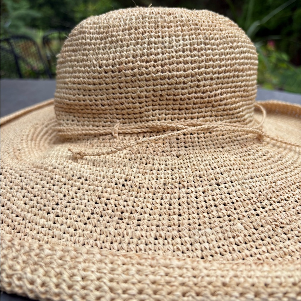 Chic Beige Wide-Brim Hat
